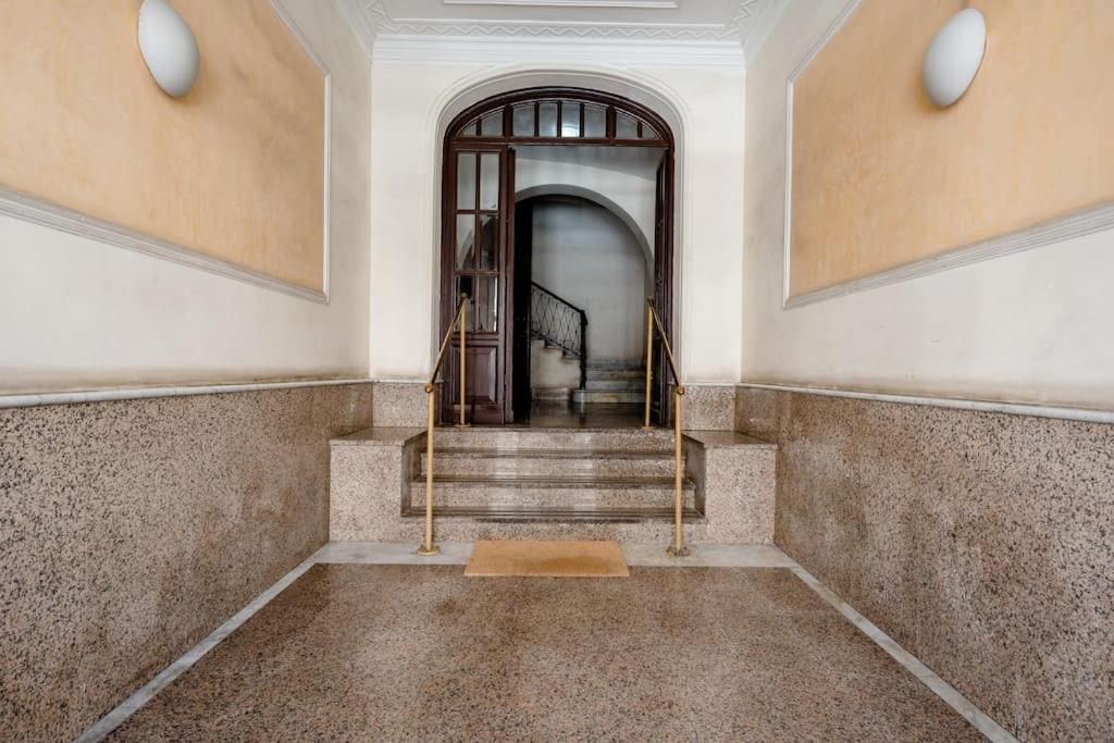 Francesco Romestay - Termini Exterior photo